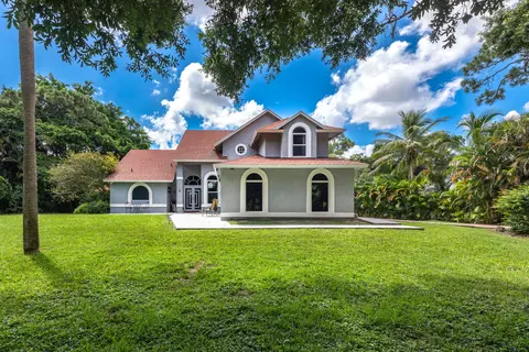 474 Westwood W, West Palm Beach, FL 33411