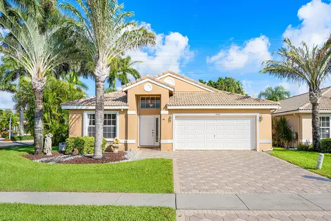 8038 Palm Gate, Boynton Beach, FL 33436