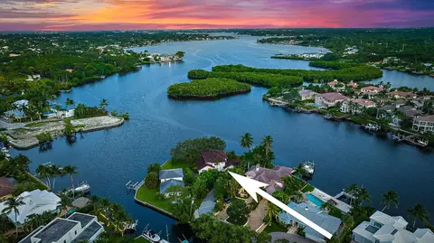 9175 SE Cove Pt, Jupiter, FL 33469