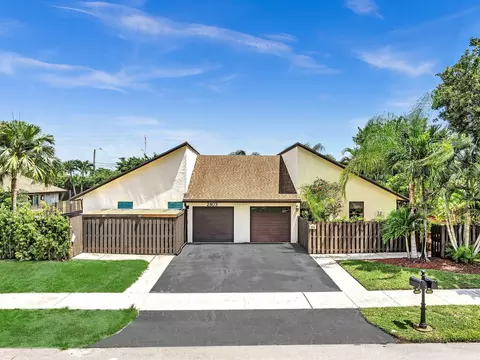 2801 SW 2nd, Delray Beach, FL 33445
