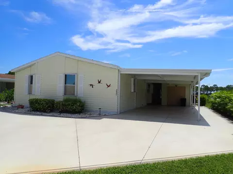 3621 Red Tailed Hawk Dr, Port Saint Lucie, FL 34952