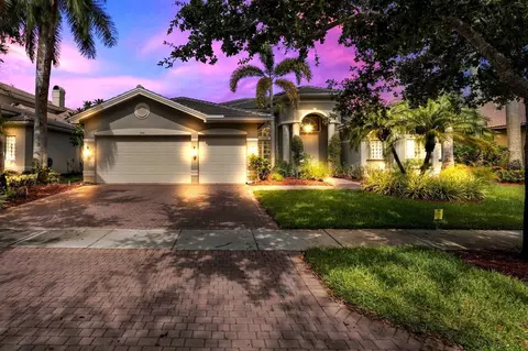 9516 Savona Winds Dr, Delray Beach, FL 33446