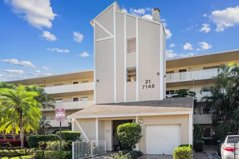 7146 Huntington Ln #207, Delray Beach, FL 33446