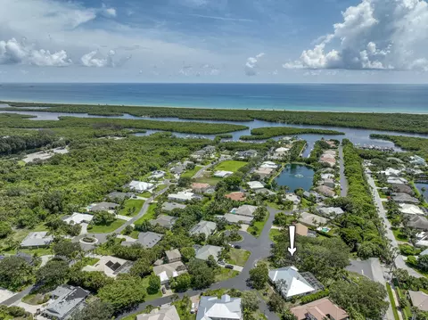 8196 SE Governors, Hobe Sound, FL 33455