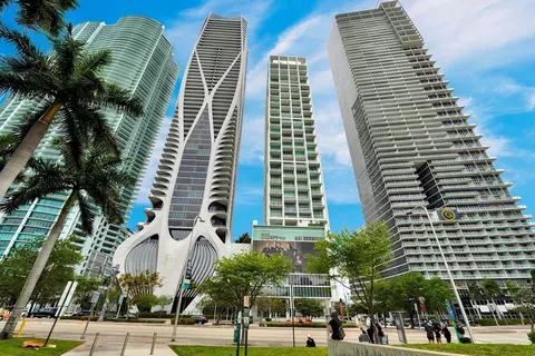 1040 Biscayne Blvd #2106, Miami, FL 33132