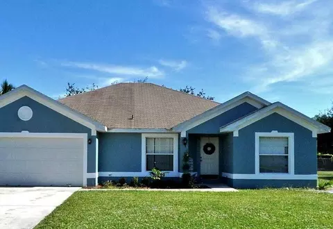 123 NW Dorchester St, Port Saint Lucie, FL 34983