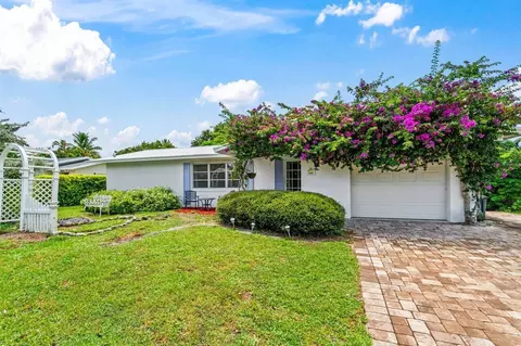 9917 N Fushia Cir, Palm Beach Gardens, FL 33410