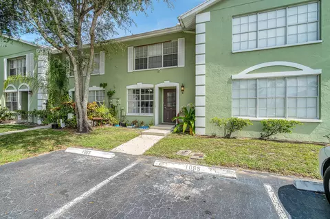 5076 Society Pl W #G, West Palm Beach, FL 33415