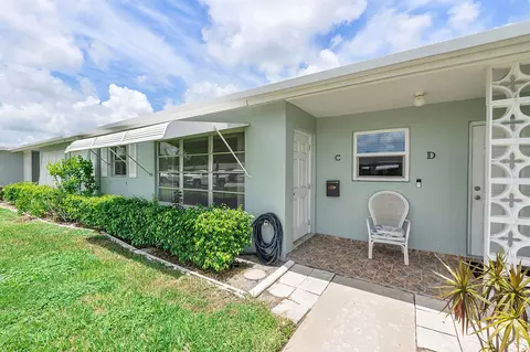 237 High Point Ct W #C, Delray Beach, FL 33445