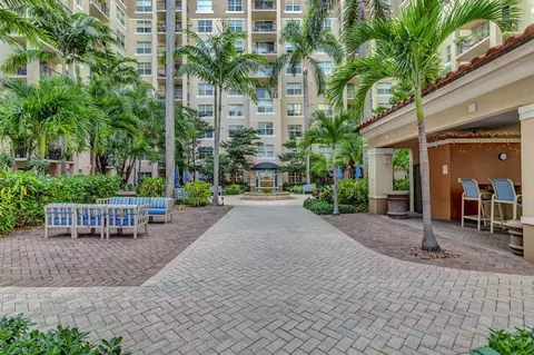 1805 N Flagler Dr #211, West Palm Beach, FL 33407