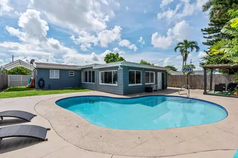 76 E Browning, West Palm Beach, FL 33406
