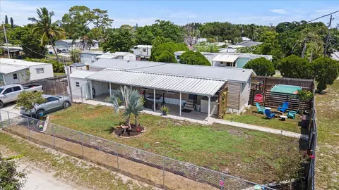 1518 NE Cardinal Ave, Stuart, FL 34994
