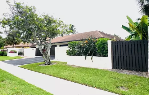 396 SW 28th Ave, Delray Beach, FL 33445