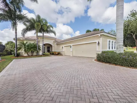 7510 Ironhorse Blvd, West Palm Beach, FL 33412