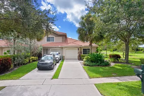 6750 Old Farm Trl, Boynton Beach, FL 33437