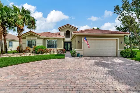 9435 Isles Cay Dr, Delray Beach, FL 33446