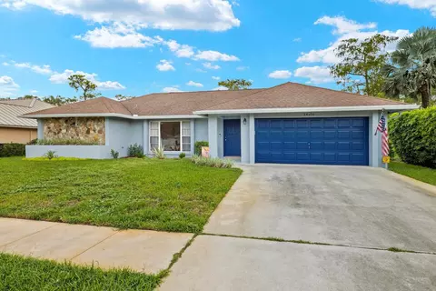 14316 Stirrup Ln, Wellington, FL 33414