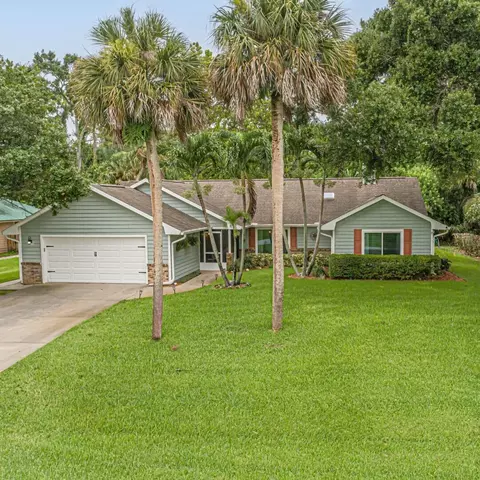 625 39th Ct SW, Vero Beach, FL 32968