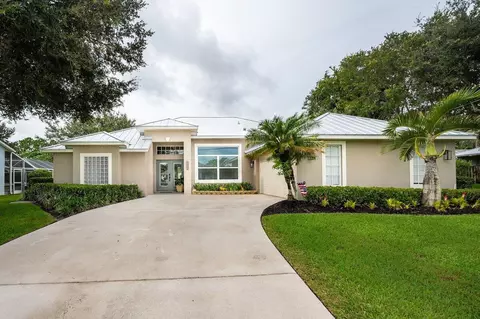 5809 NW Zenith Dr, Port Saint Lucie, FL 34986