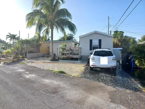 2870 Tangerine Ln, West Palm Beach, FL 33403