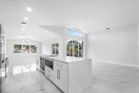 7809 Travlers Tree Dr, Boca Raton, FL 33433