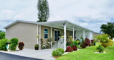 238 Peacock Ave, Fort Pierce, FL 34982