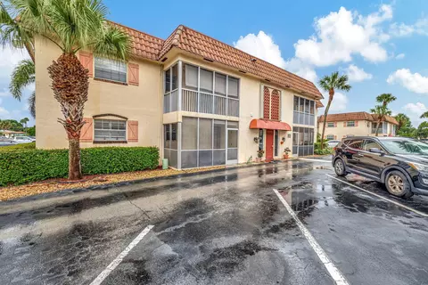 101 E Mcnab Rd #208, Pompano Beach, FL 33060
