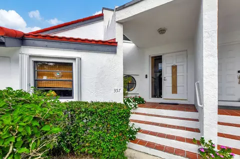 357 NW 36th Ave, Deerfield Beach, FL 33442