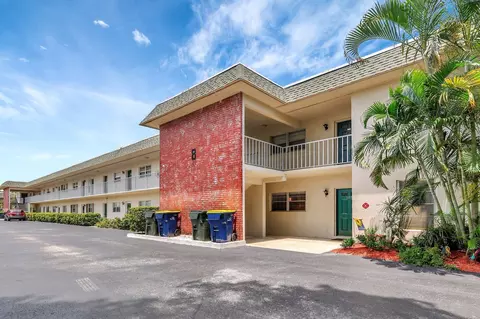 1900 S Kanner Hwy #8-107, Stuart, FL 34994
