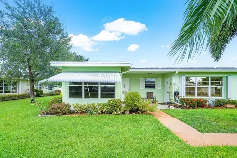 221 Pine Point Dr #D, Boynton Beach, FL 33435