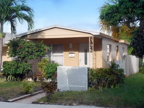 203 S F St, Lake Worth Beach, FL 33460