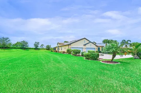 12761 SW Lake Fern Cir, Port Saint Lucie, FL 34987