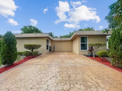 7201 NW 68th St, Tamarac, FL 33321