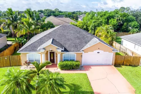 1060 SW Idol Ave, Port Saint Lucie, FL 34953