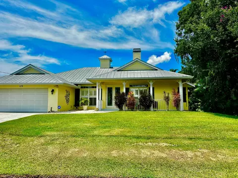 129 NE Sagamore Ter, Port Saint Lucie, FL 34983