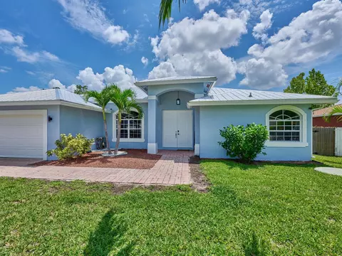 343 NW Byron St W, Port Saint Lucie, FL 34983