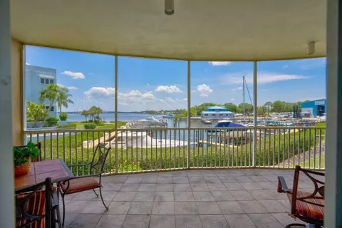 1160 SW Chapman Way #202, Palm City, FL 34990
