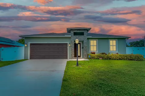 901 SW Connecticut Ter, Port Saint Lucie, FL 34953