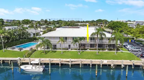 112 Yacht Club Dr #2, North Palm Beach, FL 33408