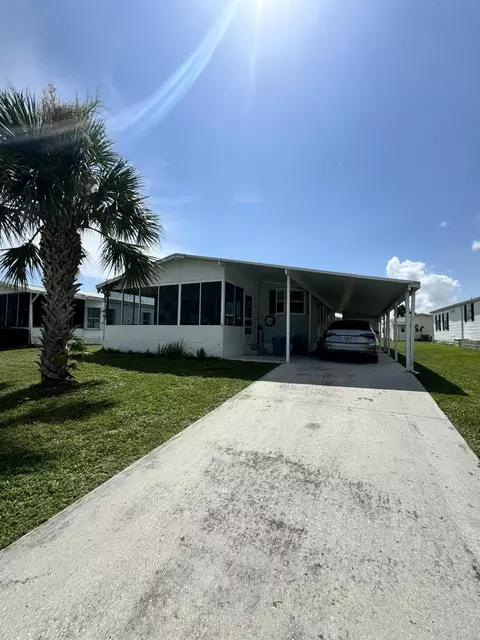 6791 Tucan St, Fort Pierce, FL 34951
