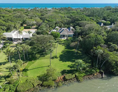 286 S Beach Rd, Hobe Sound, FL 33455