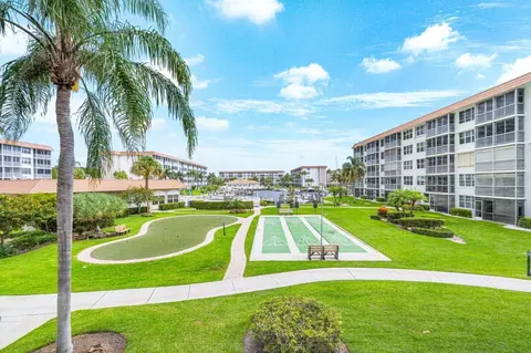 901 Gardenia Dr #279, Delray Beach, FL 33483