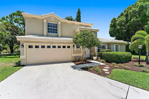 9253 SE Woods End Pl, Tequesta, FL 33469
