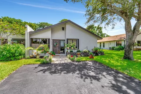 3706 Arelia Dr N, Delray Beach, FL 33445