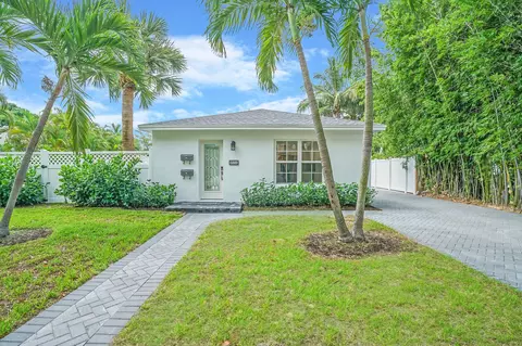 826 Sunset Rd, West Palm Beach, FL 33401