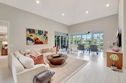 20220 Boca West Dr #1902, Boca Raton, FL 33434
