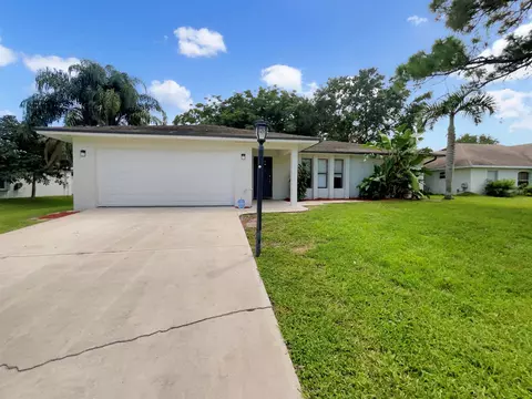 542 SW Twig Ave, Port Saint Lucie, FL 34983