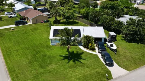 1857 SE Wexford Ct, Port Saint Lucie, FL 34952