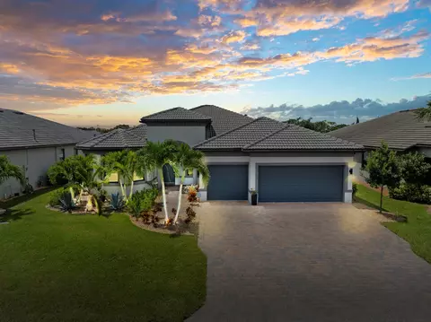 764 SE Villandry Way, Port Saint Lucie, FL 34984
