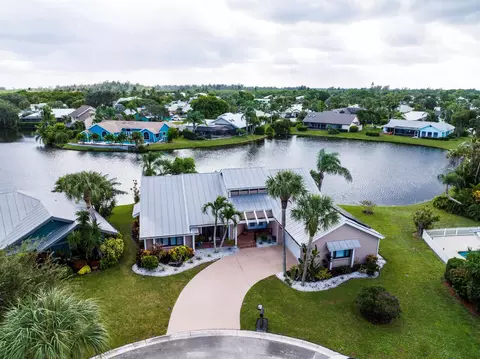 8974 SE Sunfish Pl, Hobe Sound, FL 33455